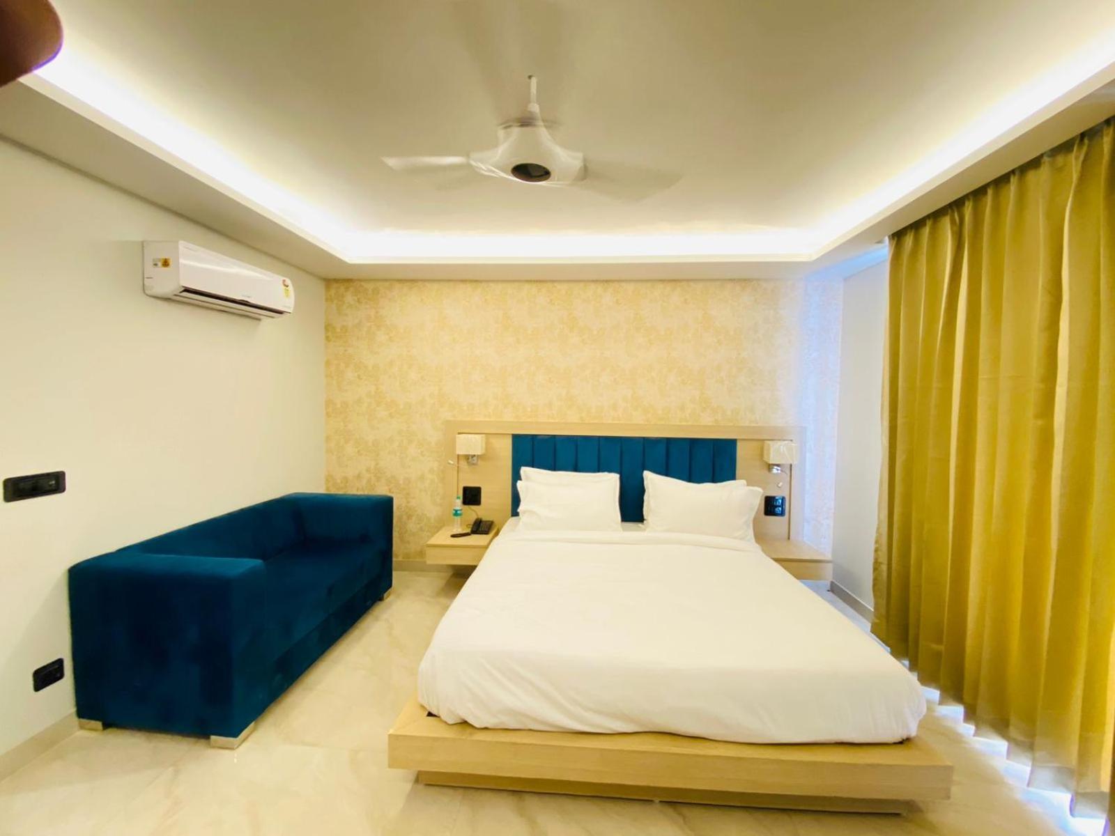 Hotel Holiday Grand Greater Noida Buitenkant foto