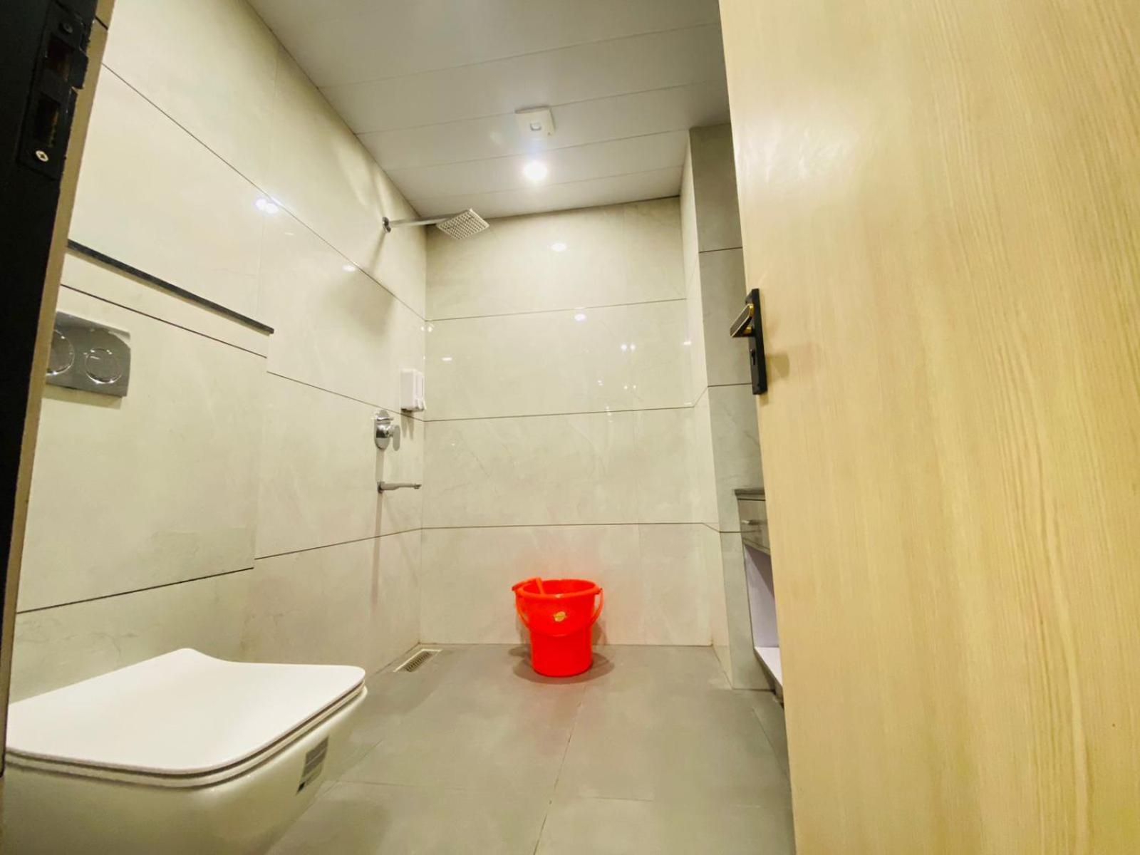 Hotel Holiday Grand Greater Noida Buitenkant foto