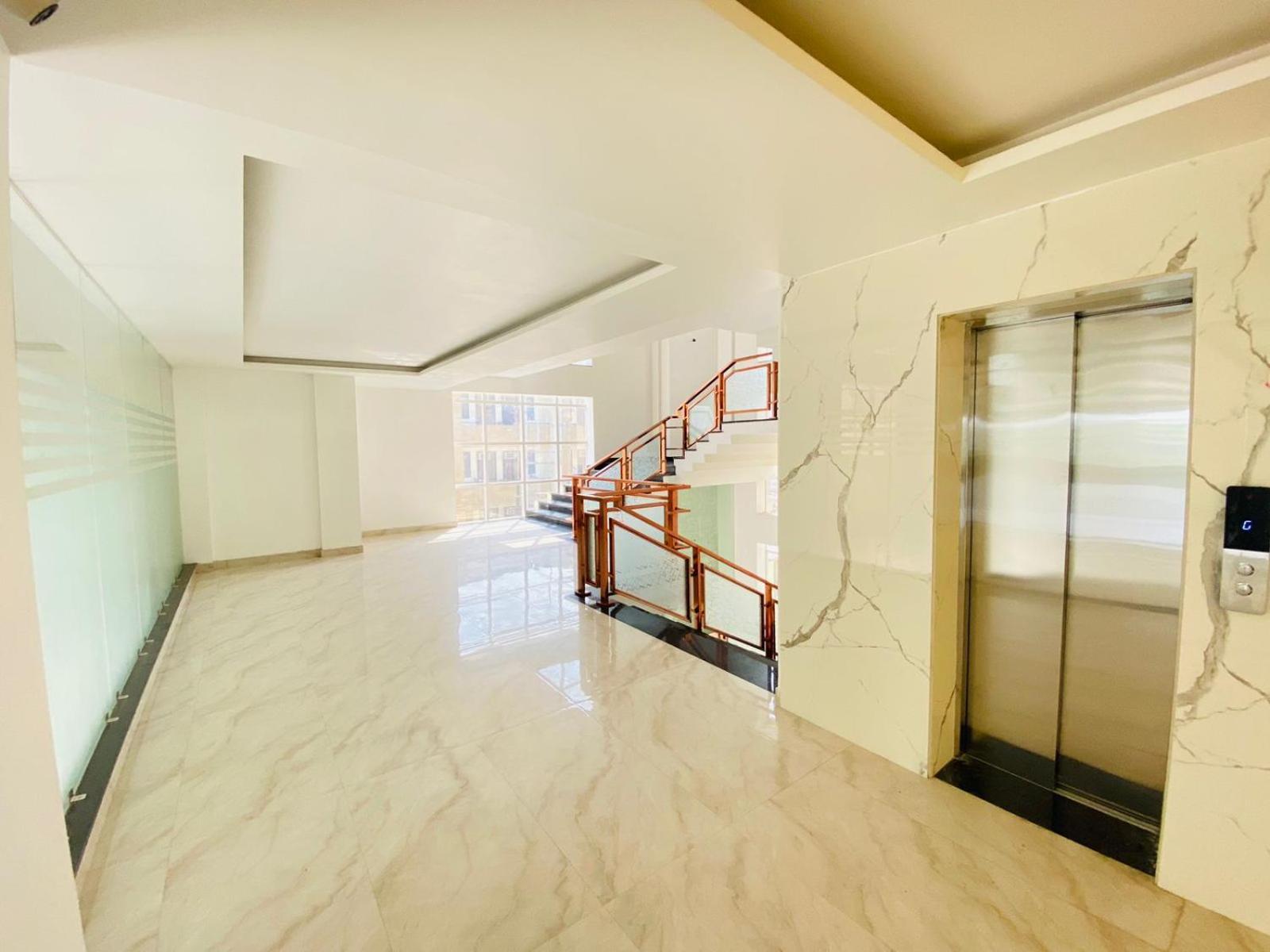Hotel Holiday Grand Greater Noida Buitenkant foto